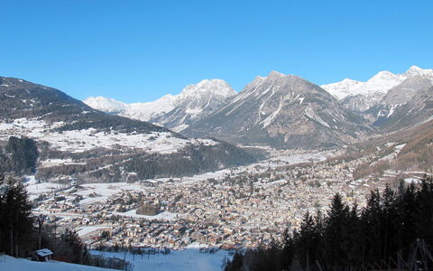 Baita Bucaneve: Mountainous Landforms, Mountain, Hill, Mountain Range, Highland, Hill Station, Landscape, Valley, Glacial Landform, Terrain