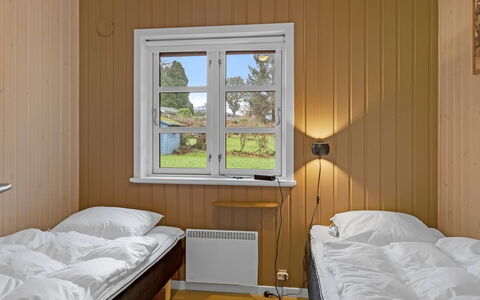 Marisol - 200M from the Sea: Wood, Floor, Flooring, Interior Design, Bedroom, Furniture, Room, Hardwood, Wood Stain, Bed