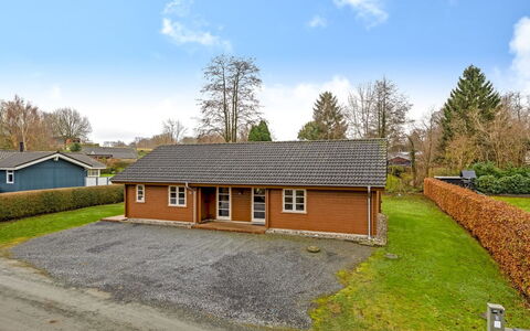 Marisol - 200M from the Sea: Cottage, Backyard, Yard, Garden Buildings, Shed, Siding, Outdoor Furniture, Log Cabin, Outdoor Structure, Shack