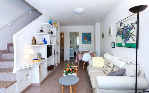 El Palmar Playa Romana: Furniture, Property, Table, Picture Frame, Couch, Azure, Living Room, Shelf, Orange, Interior Design