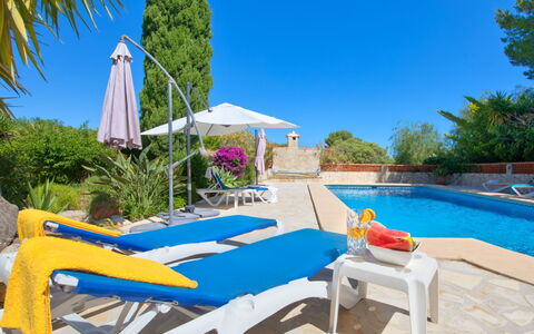 La Marquesa: Sky, Plant, Property, Furniture, Water, Tree, Azure, Nature, Swimming Pool, Sunlounger