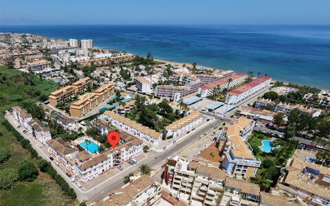 El Patio: Residential Area, Coast, Human Settlement, Apartment, Coastal And Oceanic Landforms, Resort, Sea, Aerial Photography, Shore, Beach