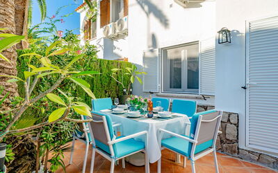 Accommodation:&nbsp;Residencia la Perla 631.6