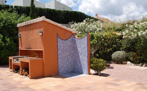 Villa Corona: Property, House, Building, Real Estate, Architecture, Home, Sky, Tree, Facade, Vacation
