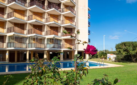 Cofisa: Plant, Building, Sky, Daytime, Property, Azure, Tree, Urban Design, Condominium, Cloud