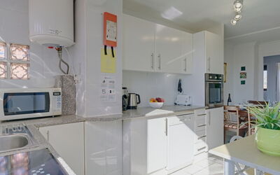 Accommodation:&nbsp;Galicia Javea 184.2