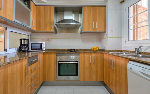 Don Pepe: Cabinetry, Countertop, Kitchen Sink, Sink, Property, Furniture, Tap, Kitchen Stove, Window, Kitchen