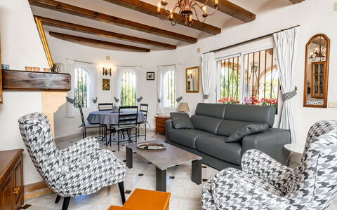 Pinomar: Living Room, Room, Property, Furniture, Interior Design, Building, House, Home, Real Estate, Ceiling