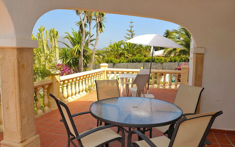 Reposo: Property, Room, Real Estate, Building, Furniture, House, Table, Home, Interior Design, Balcony