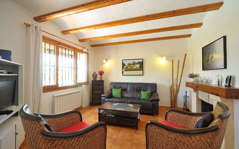 Reposo: Room, Property, Interior Design, Ceiling, Furniture, Living Room, Building, House, Real Estate, Wall