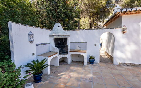 Amadorio: Property, House, Real Estate, Building, Home, Room, Backyard, Yard, Architecture, Courtyard