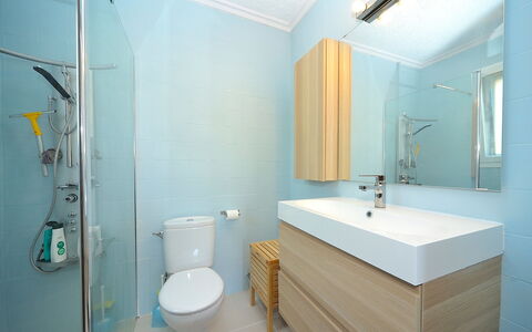 Toscal: Bathroom, Room, Property, Tap, Wall, Interior Design, Plumbing Fixture, Floor, Bathtub, Architecture