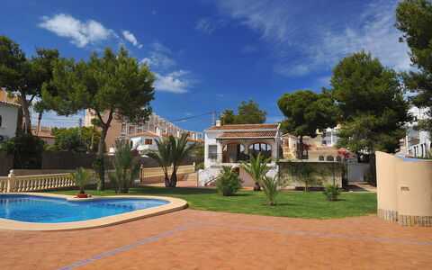Patrai: Property, Real Estate, Home, Swimming Pool, Residential Area, House, Estate, Building, Sky, Hacienda