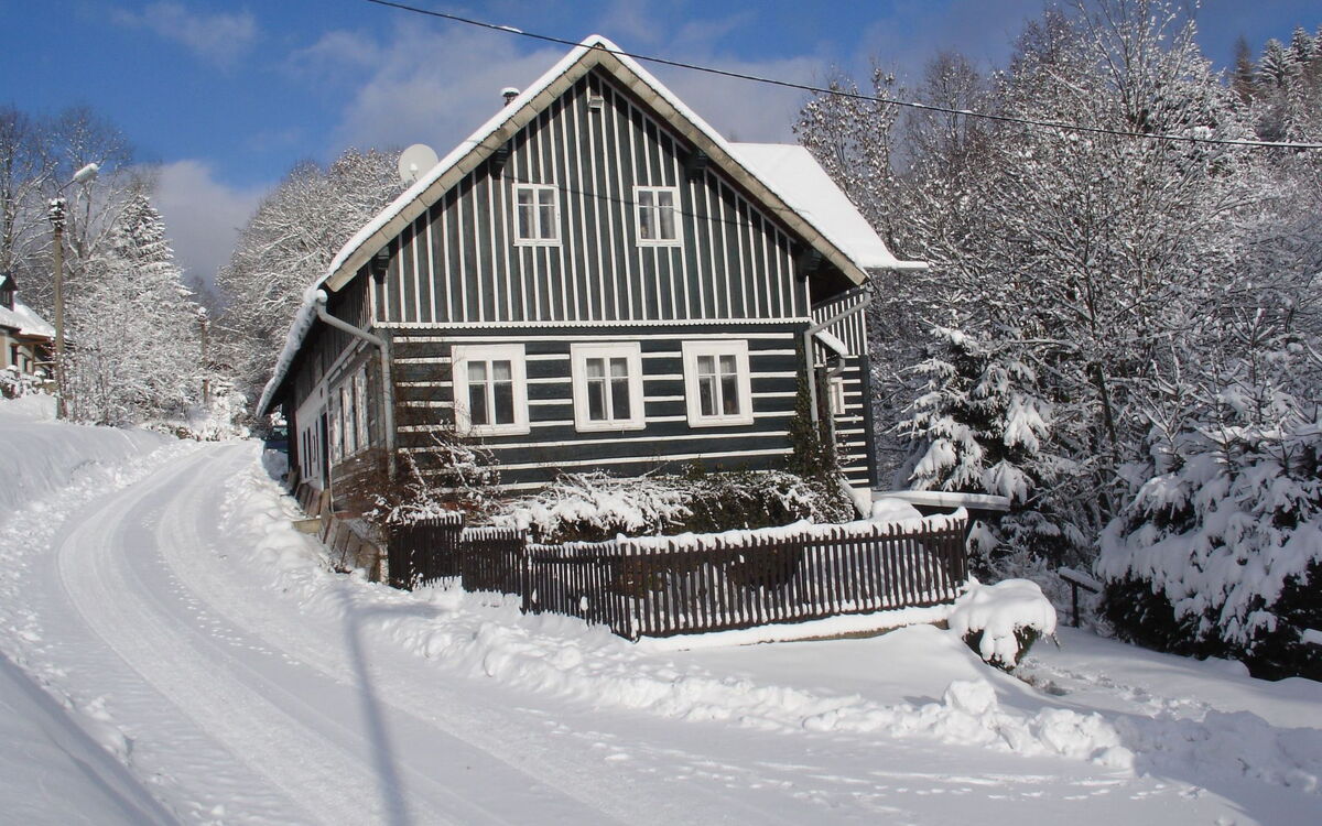 Charmantes, Traditionelles Holzhaus