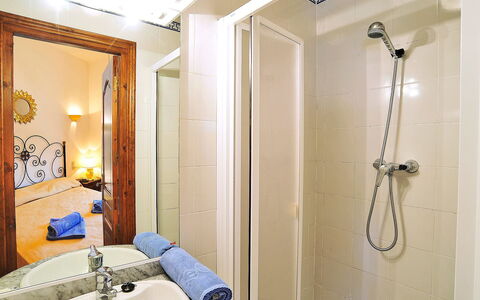 Lucie: Bathroom, Room, Property, Wall, Yellow, Interior Design, Ceiling, Building, House, Shower Bar