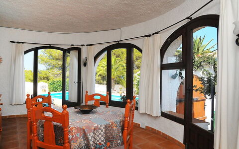Andrea: Room, Property, Building, Interior Design, House, Ceiling, Furniture, Architecture, Real Estate, Floor