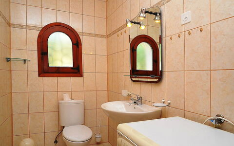 Andrea: Bathroom, Property, Room, Tile, Wall, Interior Design, Architecture, Building, Plumbing Fixture, Tap
