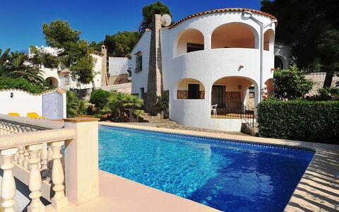 Balcon al Mar: Plant, Water, Property, Building, Sky, Tree, Azure, Shade, Swimming Pool, Residential Area