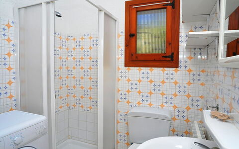 Balcon al Mar: Bathroom, Room, Property, Orange, Tile, Wall, Plumbing Fixture, Interior Design, Architecture, House