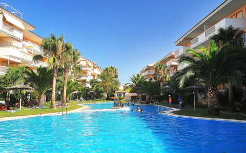 Jávea 421: Plant, Water, Building, Sky, Property, Swimming Pool, Azure, Tree, Body Of Water, Leisure