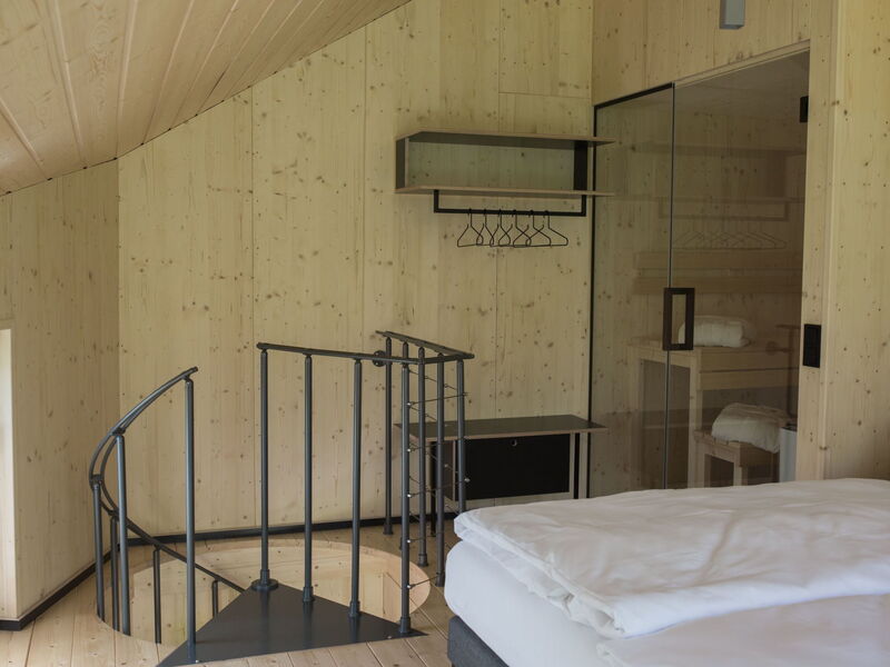 (Viii) Cabin Cozy