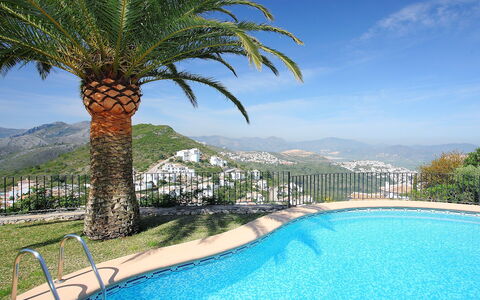 Paraje de Libertad: Swimming Pool, Property, Resort, Tree, Palm Tree, Azure, Vacation, Real Estate, Resort Town, Arecales