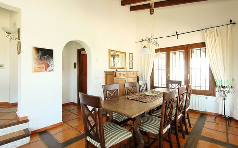 Paraje de Libertad: Property, Room, Building, Furniture, Dining Room, Interior Design, House, Ceiling, Real Estate, Floor