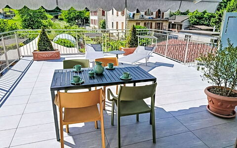 Piateda Terrace: Furniture, Chair, Outdoor Furniture, Table, Outdoor Table, Kitchen & Dining Room Table, Shade, Restaurant, Coffee Table, Patio
