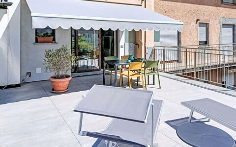 Piateda Terrace: Furniture, Table, Chair, Outdoor Furniture, Shade, Awning, Outdoor Table, Restaurant, Balcony, Outdoor Structure