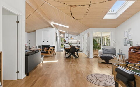 Aiko - 1.8Km from the Sea: Flooring, Interior Design, Wood, Floor, Ceiling, Wood Flooring, Furniture, Laminate Flooring, Lighting, Living Room