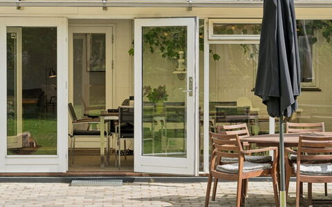 Aiko - 1.8Km from the Sea: Blue, Cottage, House, Home, Farmhouse, Estate, Siding