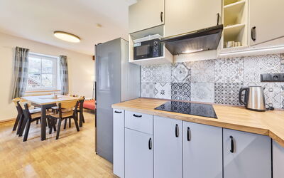 Růžová 5 101.5: Wood, Interior Design, Flooring, Floor, Kitchen, Ceiling, Home, Room, Countertop, Sink