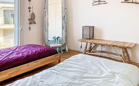 Les Perles du Lac: Furniture, Bed, Bedroom, Floor, Flooring, Interior Design, Wood Flooring, Wood, Bed Sheet, Bedding