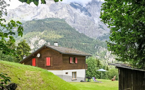 Mélèze 1967: Grass, House, Cottage, Highland, Rural Area, Home, Hill Station, Grassland, Mountain Range, Roof