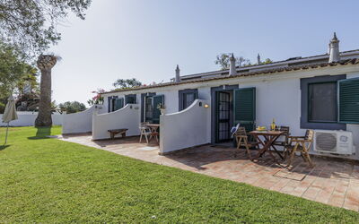 Accommodation:&nbsp;Jardim Do sul 610.2