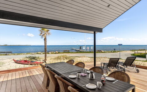 Catalina - 30M from the Sea: Furniture, Wood, Interior Design, Flooring, Floor, Chair, Room, Ceiling, Living Room, Apartment