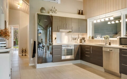 Hemfrith - 500M to the Fjord: Kitchen, Interior Design, Countertop, Furniture, Flooring, Cabinetry, Kitchen Appliance, Light Fixture, Wood, Ceiling