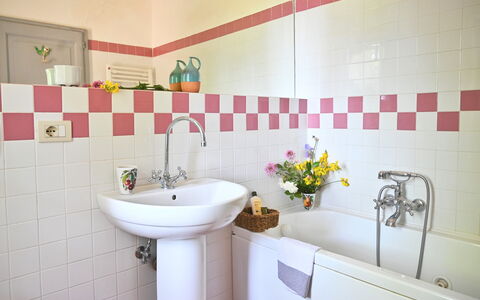 Casale Il Rondò, Private Pool, Città della Pieve: Plumbing Fixture, Bathroom, Bathroom Sink, Tap, Interior Design, Plumbing, Sink, Flooring, Tile, Floor