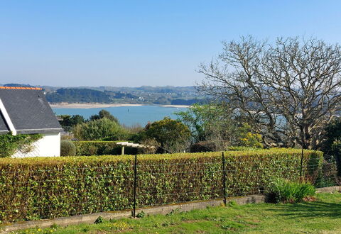 Le Clozic: Shrub, Hedge, Coastal And Oceanic Landforms, Sea, Coast, Ocean, Sound, Bay, Plantation