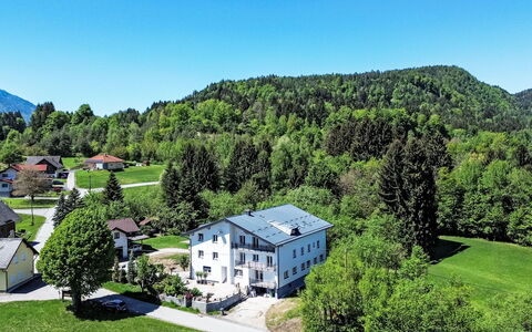 Sankt Jakob im Rosental 1: Tree, House, Home, Landscape, Residential Area, Human Settlement, Rural Area, Cottage, Hill Station, Mountain Range