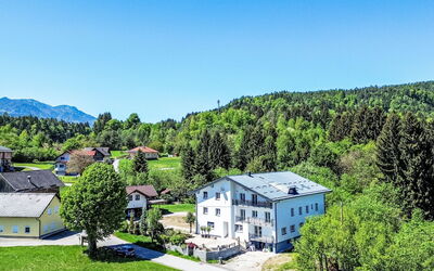 Sankt Jakob im Rosental 1: Building, Tree, House, Home, Residential Area, Architecture, Landscape, Rural Area, Cottage