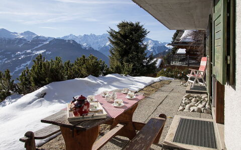 5 Ecorces: Balcony