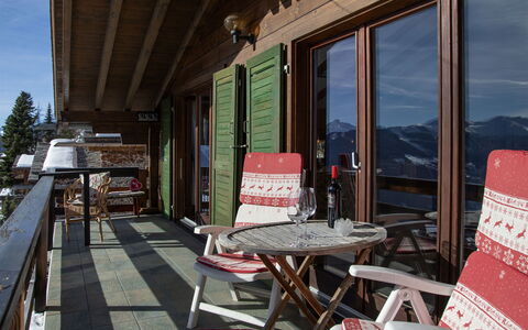 5 Ecorces: Balcony
