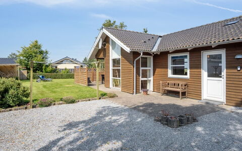Neno - 100M from the Sea: Blue, Cottage, House, Home, Farmhouse, Estate, Siding