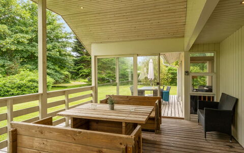 Ilwith - 400M from the Sea: Cottage, Backyard, Yard, Garden Buildings, Shed, Siding, Outdoor Furniture, Log Cabin, Outdoor Structure, Shack