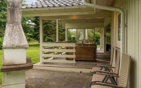 Ilwith - 400M from the Sea: Cottage, Backyard, Yard, Garden Buildings, Shed, Siding, Outdoor Furniture, Log Cabin, Outdoor Structure, Shack