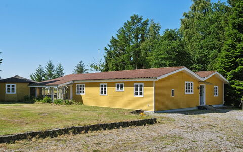 Senija - 6.5Km from the Sea: Home, Roof, House, Door, Cottage, Shade, Garden, Groundcover, Porch, Yard