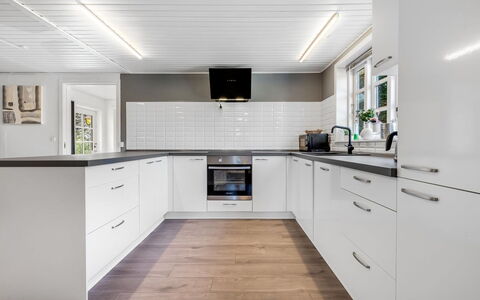 Senija - 6.5Km from the Sea: Flooring, Wood, Interior Design, Ceiling, Floor, Kitchen, Countertop, Cabinetry, Home, Wood Flooring