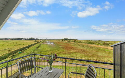 Alitta - 240M from the Sea: Blue, Cottage, House, Home, Farmhouse, Estate, Siding