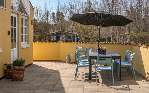 Klint - 400M from the Sea: Grass, Grassland, Landscape, Ecoregion, Plain, Plant Community, Land Lot, Outdoor Furniture, Prairie, Shrubland